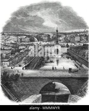 . 'Vue à vol d'oiseau du canal Saint-Martin, de la place et du quartier de la Bastille, prise de la rive droite de la Seine'. Vue réalisée en 1845. L'éléphant de la Bastille est encore visible au sud de la place et, sur l'image, à droite de la colonne de Juillet. . 1845 (vue réalisée pour le n° 128 de l'illustration du 9 août 1845). Artiste inconnu (signature peu lisible au premier plan, à droite) 58 Arsenal Bastille Banque D'Images