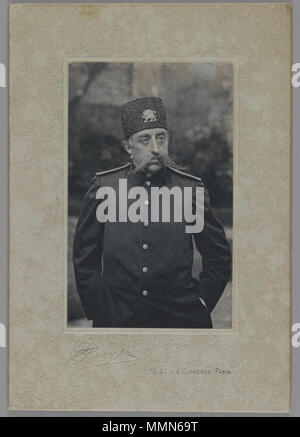 . L'un des 274 Photographies Vintage une carte de visite avec portrait de Mozaffar al-Din Shah. Entre 1876 et 1925. 99 Brooklyn Museum - Une carte de visite avec portrait de Mozaffar al-Din Shah, l'un des 274 Photographies Vintage Banque D'Images