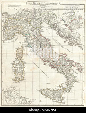 . Anglais : une grande et spectaculaire 1764 J. B. B. D'Anville, site de l'Italie dans l'antiquité romaine. Couvre du lac de Genève (lac) Lemanus à la Sicile (Sicilia), y compris de l'ensemble de la péninsule italienne, Sardaigne, Corse, Sicile, et la Dalmatie. Plus de détails montagne rivières, villes, routes, et les lacs avec les divisions politiques à l'évidence en couleur de contour. Un encadré dans le coin supérieur droit de détails aux environs de Rome. Un autre encadré en bas à gauche propose un plan de la ville de Rome. Titre sont apparaît dans une zone encadrée au-dessus de la carte proprement dite. Comprend quatre échelles de distance différents systèmes de mesure de référence en commun Banque D'Images