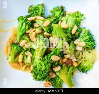Aliments sains asiatiques avec brocoli Banque D'Images