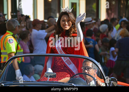 La Reine des défilés du Nouvel An chinois au cours de la célébration du Nouvel An lunaire, Oahu, Hawaii, USA Banque D'Images