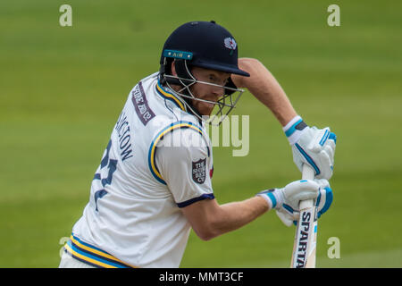 London,UK. 13 mai, 2018. Jonny Bairstow batting pour Yorkshire contre Surrey sur la troisième journée du Championnat du comté de Specsavers à l'Ovale. David Rowe/Alamy Live News Banque D'Images