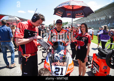 Imola, Italie. Le 13 mai 2018. Les vélos en course 2 Superbike au circuit d'Imola Dino et Enzo Ferrari pour la ronde italienne d'Imola, Italie. Le 13 mai 2018. Le Championnat Superbike. Dans l'image : 21 Michele Rinaldi ITA Ducati Panigale R (aruba.it Racing - Ducati). 13/05/2018, Imola, Italie : Crédit Photo indépendant Srl/Alamy Live News Banque D'Images