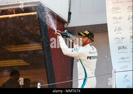 Barcelone, Espagne. 13 mai, Circuit de Barcelone, Barcelone, Espagne ; espagnol Grand Prix de Formule 1, dimanche, Lewis Hamilton de la Mercedes AMG F1 Team célèbre sa victoire sur le circuit de Catalunya : Action Crédit Plus Sport Images/Alamy Live News Crédit : Action Plus de Sports/Alamy Live News Banque D'Images