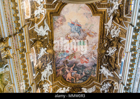 Rome Italie 2018 - La Vierge Marie triomphant de l'hérésie et de la chute de l'anges rebelles, dans la chapelle de Santa Maria della Vittoria Banque D'Images