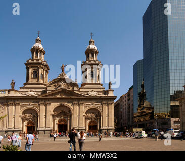 Cathédrale métropolitaine, Catedral Metropolitana de Santiago, Plaza de Armas, Santiago, Chili Banque D'Images