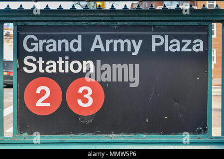 Grand Army Plaza sur l'entrée de la station de métro NYC Subway à Brooklyn, New York Banque D'Images