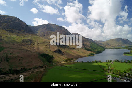 En ordre décroissant d'Fleetwith l'avis de Buttermere est aussi bon qu'il obtient Banque D'Images