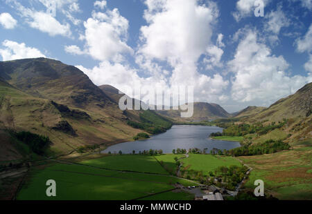 En ordre décroissant d'Fleetwith l'avis de Buttermere est aussi bon qu'il obtient Banque D'Images