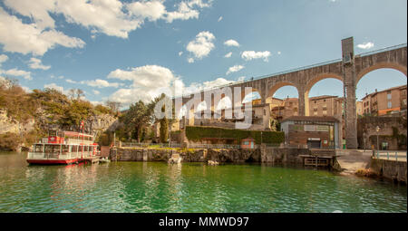 Canal de la Bourne Parnans dans l'Auvergne-Rhône-Alpes France Voyage Banque D'Images