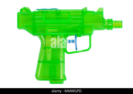 Pistolet à eau en plastique vert isolé sur fond blanc Banque D'Images