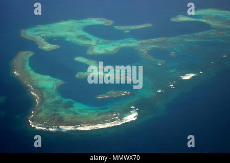 Vue aérienne de l'atoll d'une partie de la réserve Yves Merlet, au sud de la Nouvelle Calédonie, du Pacifique Sud Banque D'Images