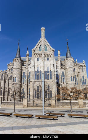 Façade du palais épiscopal à Astorga, Espagne Banque D'Images