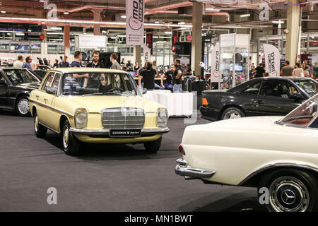 Varsovie, Pologne. 13 mai, 2018. Voitures anciennes sont vus au cours de la 2018 Oldtimer Varsovie Show à Nadarzyn, au sud-ouest de Varsovie, Pologne, le 13 mai 2018. Le spectacle a eu lieu du 12 mai au 13 mai, attirant environ 300 exposants d'afficher près de 2 000 animaux. Crédit : Chen Xu/Xinhua/Alamy Live News Banque D'Images