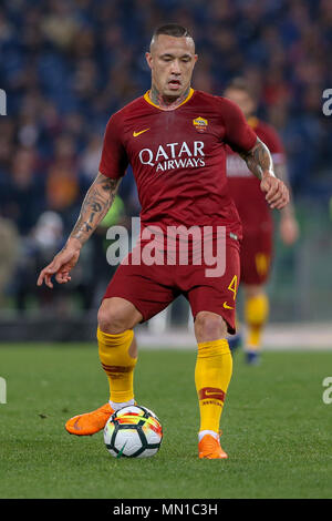 Stadio Olimpico, Rome, Italie. 13 mai, 2018. Serie A Football, Roma et la Juventus ; Radja Nainggola de Roma contrôle la balle : Action Crédit Plus Sport/Alamy Live News Banque D'Images