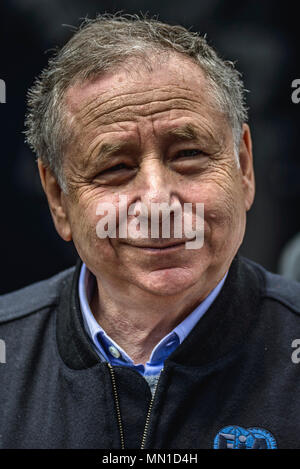 Barcelone, Espagne. 13 Mai 2018 : le président de la FIA Jean Todt, marche le paddock avant le GP sur le circuit espagnol de Barcelone, Plaça de Catalunya Crédit : Matthias Rickenbach/Alamy Live News Banque D'Images