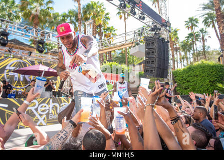 Las Vegas, NV, USA. 13 mai, 2018. ***Couverture maison*** Flo Rida fonctionne à REHAB Pool Party au Hard Rock Hotel & Casino à Las Vegas, NV le 13 mai 2018. Pib : Crédit Photos/media/Alamy Punch Live News Banque D'Images