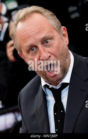 Cannes, France. 13 mai, 2018. Benoit Poelvoorde assiste à la projection de "mange ou crève (Le Grand Bain) lors de la 71e assemblée annuelle du Festival du Film de Cannes au Palais des Festivals le 13 mai 2018 à Cannes, France Crédit : BTWImages/Alamy Live News Banque D'Images