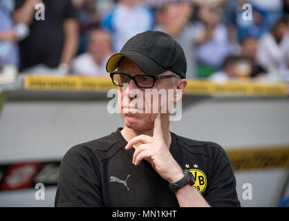 Köln, Deutschland. 12 mai, 2018. coach Peter STOEGER (Stoger) (NE) Football 1. Bundesliga, 34e journée, TSG 1899 Hoffenheim (1899) - Borussia Dortmund (NE), le 12.05.2018 à Sinsheim/Allemagne. Utilisation dans le monde entier | Credit : dpa/Alamy Live News Banque D'Images