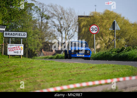 Kevin Boyle Neil pilote de course pilote co Bye Ford Escort II dans la voie publique fermée Corbeau sièges de voiture Rally Tendring et Clacton, Essex, UK Banque D'Images