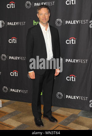 HOLLYWOOD, CA - le 26 mars : George Newbern assiste à l'événement "scandale" au Paley Center for Media's 34th annual PaleyFest au Kodak Theater Le 26 mars 2017 à Hollywood, Californie People : George Newbern Banque D'Images