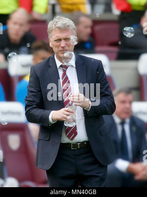 Londres, Royaume-Uni. 13 mai 2018 David Moyes manager de West Ham United au cours de la Premier League match entre West Ham United et Everton a joué au stade de Londres, Londres, Royaume-Uni. Crédit : Jason Mitchell/Alamy Live News English Premier League Football et les images sont seulement pour être utilisé dans un contexte éditorial, les images ne sont pas autorisées à être publiés sur un autre site internet, sauf si un permis a été obtenu à partir de DataCo Ltd  +44 207 864 9121. Crédit : JASON MITCHELL/Alamy Live News Banque D'Images