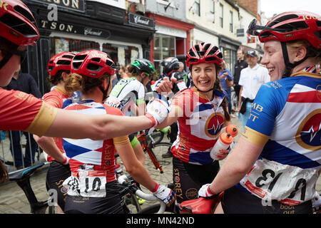 Lincoln, Royaume-Uni. 14 mai 2018. Grand Prix Lincoln Women's Race 2018 1, Rebecca Durrell, histoire de la course 2:41:17 2 Anna, Henderson, équipe-Cycle OnForm 3 Nicola, Juniper, CNM - Biemme - Crédit d'Echelon : Phil Crow/Alamy Live News Banque D'Images