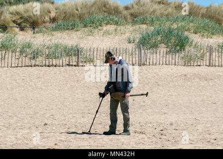 Crosby, Liverpool. 14 mai 2018. Météo France 14/05/2018. Un jour à l'été sur la rive de la côte de l'estuaire de la Mersey. Credit : Cernan Elias/Alamy Live News Banque D'Images