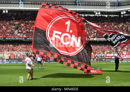 Nuremberg, Allemagne. 13 mai, 2018. Drapeaux drapeau de Nuremberg. Soccer 2. 1.Bundesliga/Nuremberg-Fortuna FC 2-3, Düsseldorf 34.journée, journée34, Ligue2 Saison 2017/18, le 13/05/2018 Max-Morlock Stadium. Utilisation dans le monde entier | Credit : dpa/Alamy Live News Banque D'Images