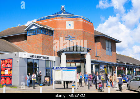 La gare de Guildford, Surrey, England, UK Banque D'Images