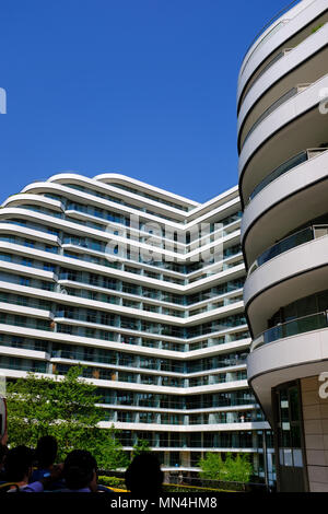 Appartements de luxe à Chelsea Bridge Wharf, London, UK Banque D'Images