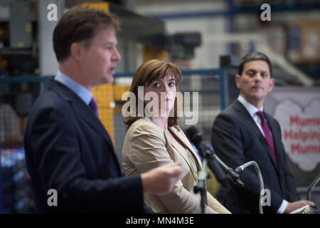 (De gauche à droite) Parti libéral-démocrate, ancien vice-PM Sir Nick Clegg, ex-secrétaire d'éducation conservateur Nicky Morgan et de la main-d'ancien secrétaire aux affaires étrangères David Miliband s'exprimant lors d'une contre-partie Brexit négociation à Tilda moulin à riz à Rainham, Essex. Banque D'Images