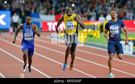 Londres, ANGLETERRE - 05 août : Usain Bolt de la Jamaïque s'exécutant dans Lane 4 de la mens 100m en compétition finale avec Christian Coleman de l'USA et Jimmy Vicaut de France au cours de la deuxième journée de la 16e Championnats du monde d'athlétisme IAAF Londres 2017 au stade de Londres le 5 août 2017 à Londres, Royaume-Uni. Photo par Paul Cunningham Banque D'Images