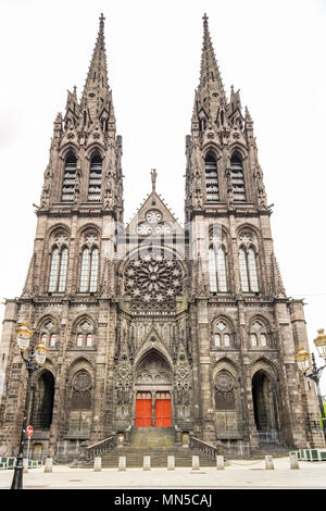 Cathédrale de Notre Dame de l'assomption de Clermont-Ferrand. La France, dans l'Auvergne-Rhône-Alpes. Banque D'Images