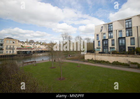 Baignoire Riverside régénération urbaine Le développement de la vieille Stothert Engineering et Pitt site sur la rivière Avon baignoire England UK Banque D'Images