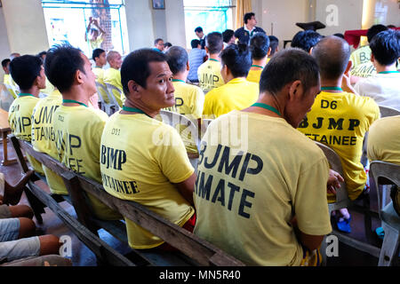 Les détenus de l'église de la prison de la ville de Manille, à Manille, Philippines Banque D'Images