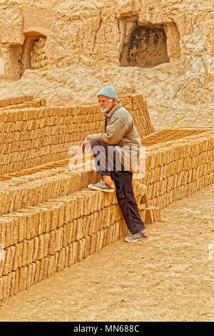 Clayman fabrication de briques Banque D'Images