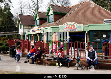 Frederick's de Chesterfield Cafe à Queens Park, Chesterfield, Derbyshire Banque D'Images