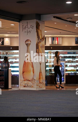 Les boutiques hors taxes à l'aéroport international Ministro Pistarini, Ezeiza, EZE, Buenos Aires, Argentine, Banque D'Images