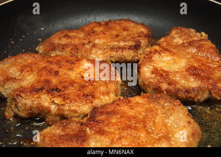 Dans une casserole escalope Banque D'Images