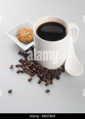 Tasse de café ou du café et des cookies sur l'arrière-plan Banque D'Images