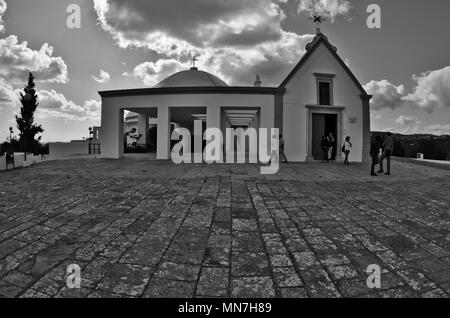 Sanctuaire de Notre-Dame de la miséricorde (Santuário de Nossa Senhora da Piedade) pendant le coucher du soleil de Loulé, Portugal Banque D'Images