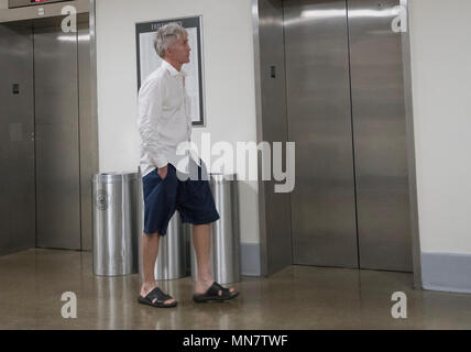 Représentant des États-Unis Trey Gowdy (républicain de Caroline du Sud) attend l'ascenseur à l'extérieur de la Chambre Membres de sport dans l'Rayburn House Office Building, le mardi 20 mars 2018. Credit : Ron Sachs / CNP (restriction : NO New York ou le New Jersey Journaux ou journaux dans un rayon de 75 km de la ville de New York) dans le monde entier d'utilisation | Banque D'Images