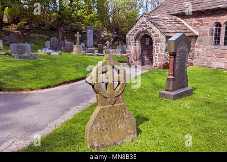 L'église Saint Pierre, Village de Heysham, La Baie de Morecambe, Lancashire, UK Banque D'Images