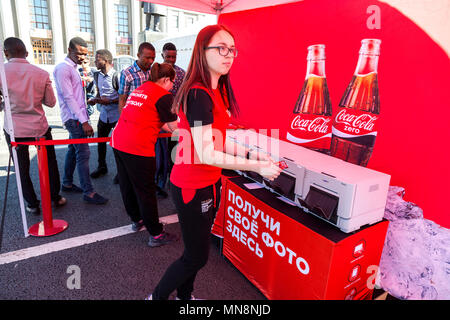 Samara, Russie - 13 mai 2018 : LA FIFA World Cup Trophy Tour de la Russie dans l'une des villes hôtes Banque D'Images