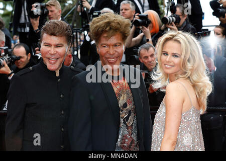 Cannes, France. Le 15 mai 2018. Cannes, France. Le 15 mai 2018. Grichka Bogdanoff, Igor Bogdanoff et Julie Jardon au travail à la Solo : "Une histoire de la guerre des étoiles' premiere au cours de la 71e édition du Festival de Cannes au Palais des Festivals le 15 mai 2018 à Cannes, France. Crédit : John Rasimus/Media Punch ***FRANCE, SUÈDE, NORVÈGE, FINLANDE, USA, DENARK, la République tchèque, l'AMÉRIQUE DU SUD SEULEMENT*** Crédit : MediaPunch Inc/Alamy Live News Banque D'Images