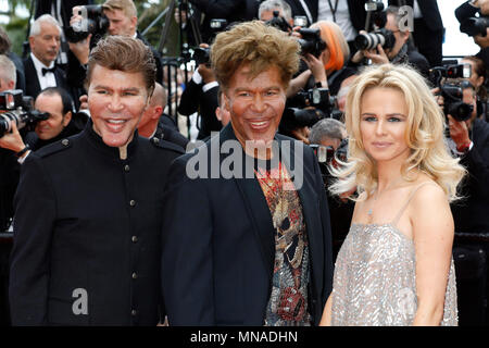 Cannes, France. Le 15 mai 2018. Cannes, France. Le 15 mai 2018. Grichka Bogdanoff, Igor Bogdanoff et Julie Jardon au travail à la Solo : "Une histoire de la guerre des étoiles' premiere au cours de la 71e édition du Festival de Cannes au Palais des Festivals le 15 mai 2018 à Cannes, France. Crédit : John Rasimus/Media Punch ***FRANCE, SUÈDE, NORVÈGE, FINLANDE, USA, DENARK, la République tchèque, l'AMÉRIQUE DU SUD SEULEMENT*** Crédit : MediaPunch Inc/Alamy Live News Banque D'Images