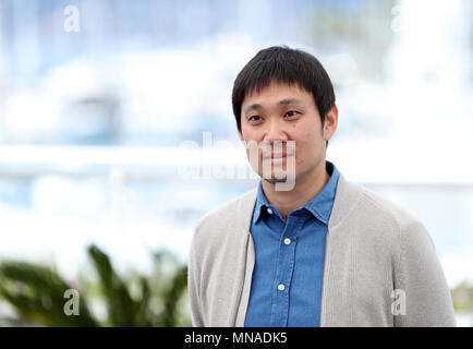 (180515) -- CANNES, Mai 15, 2018 (Xinhua) -- Le directeur du film Ryusuke Hamaguchi Asako 'I & II (Netemo Sametemo)" pose lors d'un photocall au 71e Festival International du Film de Cannes à Cannes, France, le 15 mai 2018. Le 71e Festival International du Film de Cannes a lieu du 8 mai au 19 mai. (Xinhua/Luo Huanhuan) Banque D'Images