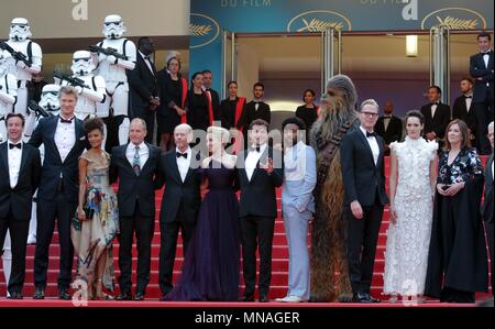 Cannes, France. Le 15 mai 2018. Joonas Suotamo, que Newton, Woody Harrelson, Ron Howard, Donald Glover, Emilia Clarke, Alden Ehrenreich, acteurs et Ector Solo : Une histoire de la guerre des étoiles, Premiere. 71 e Festival du Film de Cannes Cannes, France 15 mai 2018 Jaa1905 Allstar Crédit : photo library/Alamy Live News Crédit : Allstar Photo Library/Alamy Live News Banque D'Images