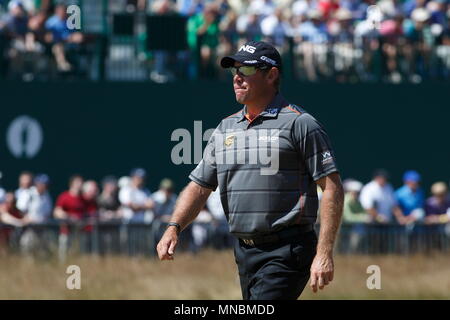 MUIRFIELD en Écosse - 19 juillet : Lee Westwood le long de l'allée du 18e au cours du deuxième tour de l'Open Championship 2013 à Muirfield Golf Club Le 19 juillet 2013 en Ecosse. Banque D'Images